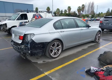 2013 BMW 750Li z USA, uszkodzony, nr VIN WBAYE8C53DD132515